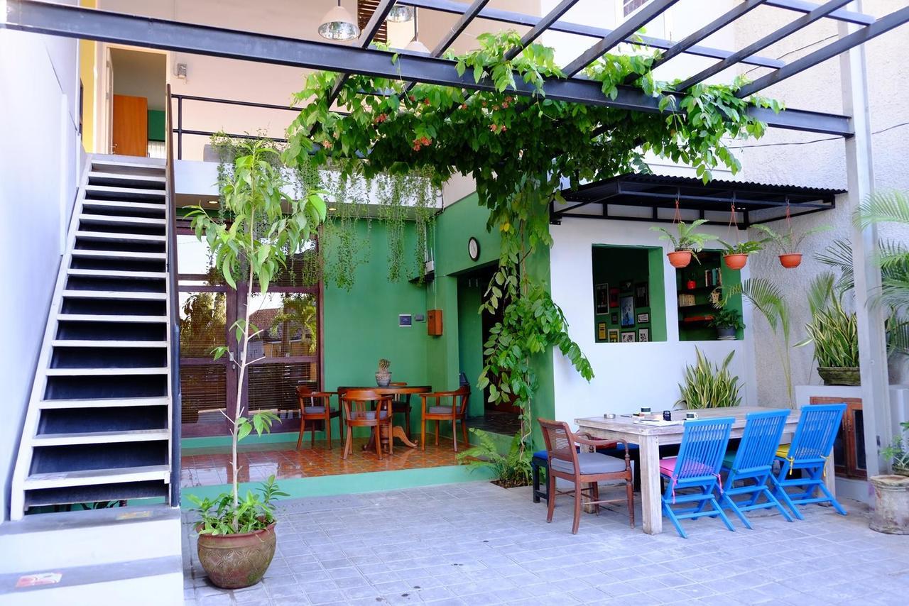 Matta Lodge Kuta Selatan Exterior foto